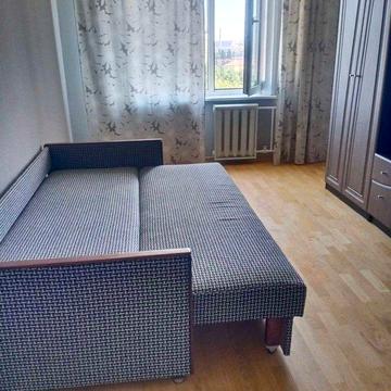 Квартира біля метро Дарниця, є газ!