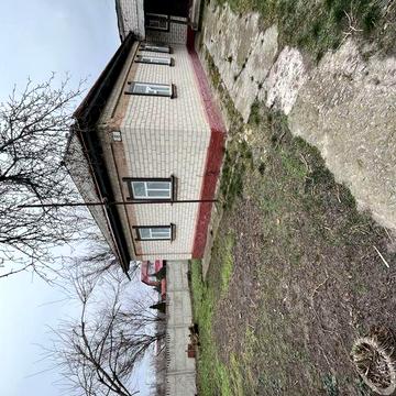 Продається житловий будинок з ділянкою