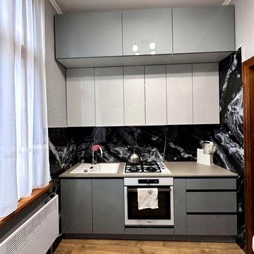 Продається  3 кімнатна квартира з сучасним ремонтом