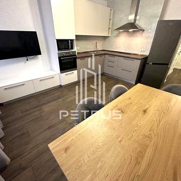 Оренда 2к в  ЖК Каховський, вул. Каховська