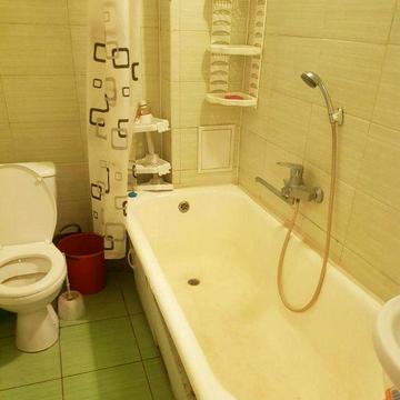 Сдам 2 к кв метро хтз, ул Библика 31