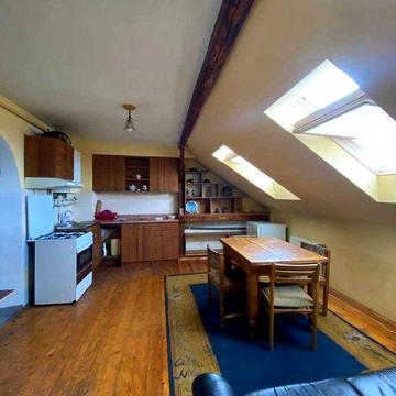 Оренда 2 кімнатна квартира Волинська.