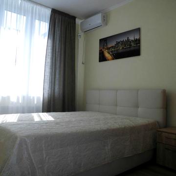 Ясинуватський пров., 10