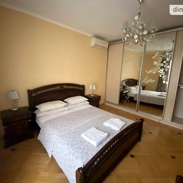 Довгострокова оренда 2к Квартира Рогатинців Братів вулиця