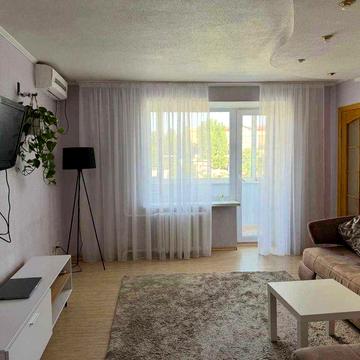 Оренда трикімнатної квартири , Героїв, 14а