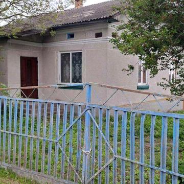 Будинок в селі Целіїв