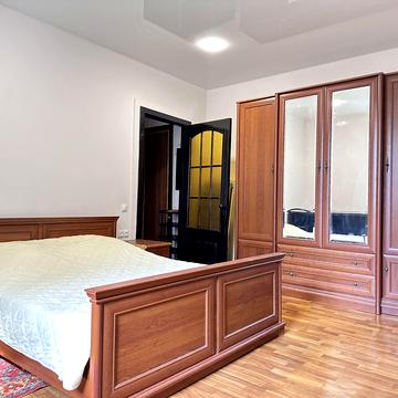 Макарова, 14