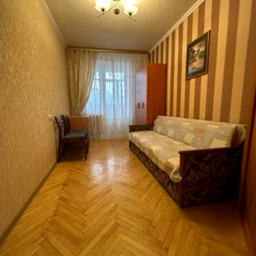 Зодчих вул., 70