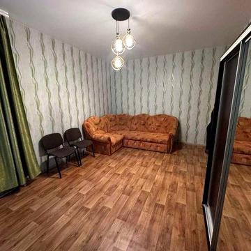 Здається в оренду 2-х кімнатна квартира в районі Центру