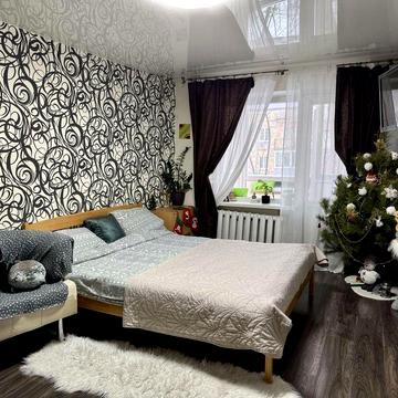 Продам 1 ком. кв-ру Суворова Алана Шепарда Титова О. Поля