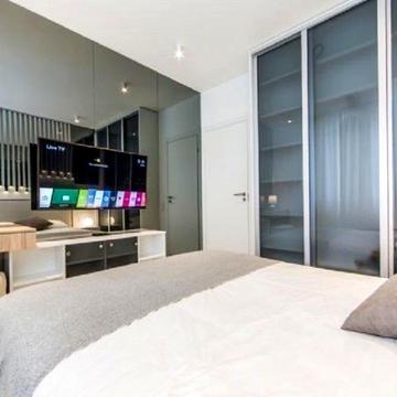 Бульварно-Кудрявська вул. (Воровського), 17