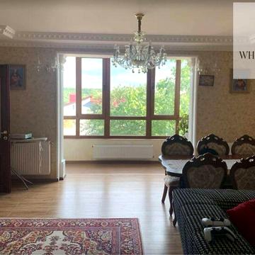 Продає 3 кім. квартири с. Підгороднє