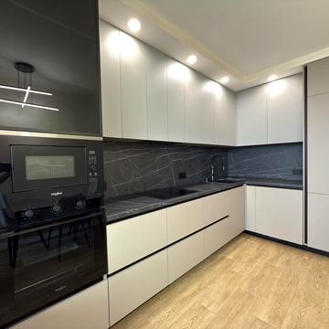 Родини Крістерів вул., 14-Б