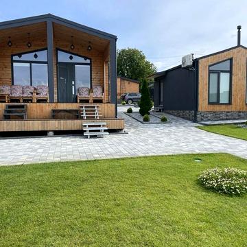 Продаж енерго автономного будинку, готовий до проживання і бізнесу.