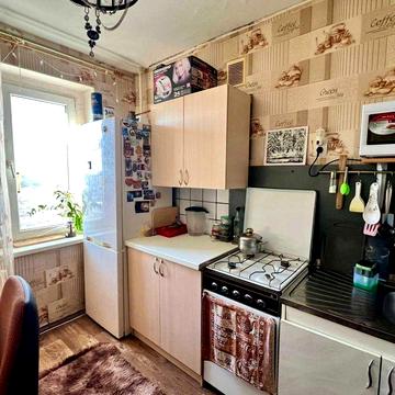 Продам 2х комнатную квартиру район "Амстора"