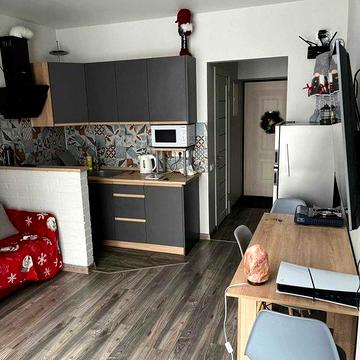 Смарт-квартира в новому будинку біля м. "Вирлиця" з ремонтом