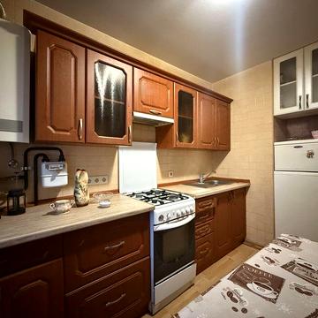 Оренда трьох кімнатної квартири. Городок.