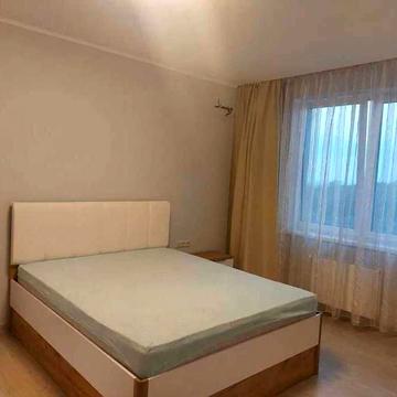 Здається 2-кімнатна квартира на вул.Сергія Данченка,32Б