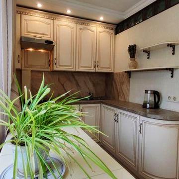 бульв Лесі Українки 3. Центр, програми розглянемо