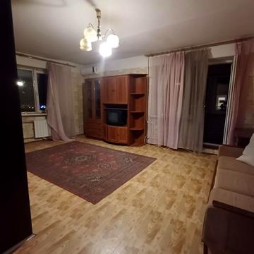 Героїв Харкова просп. (Московський), 128а