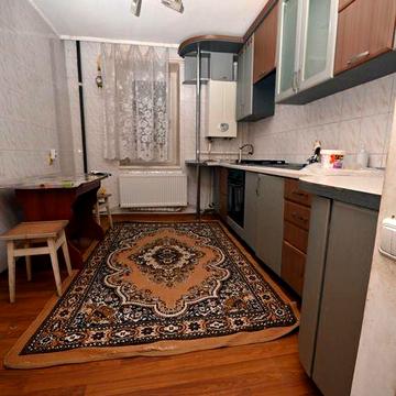 Здам 3-кімнатну квартиру з індивідуальним опаленням