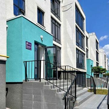 3к квартира 85 кв.м, 4 поверх. Газове опалення. Зданий будинок