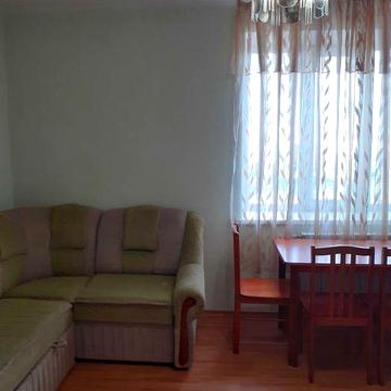 Здам довгостроково  2-к кв  пр.Миру від власника