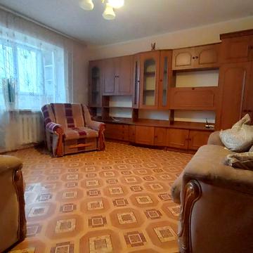 Продаю 2-х ком.кв-ру на 1/9 в р-не Гвардейской, вторая линяя