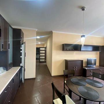 Оренда 3х к Дніпровська набережна, 19 Рiвер молл