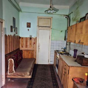 Продаж 1 квартири по вул. Марка Вовчка