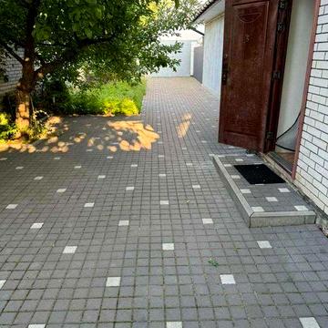 Здається в оренду 2-поверховий будинок