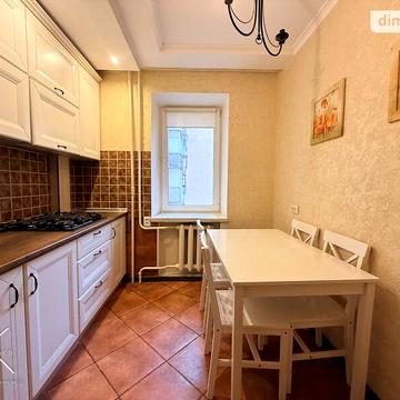 Продаж 3к Квартира Степана Бандери вулиця