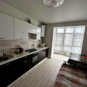 ЦЕНТР МІСТА оренда 1 кімнатна квартира вул. Височана 18