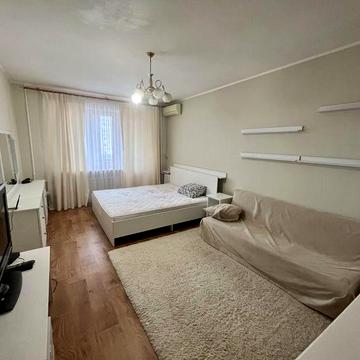 Довгострокова оренда 1 к.к. вул. Євгенія Логінова ( Крилова)р-н Ліски