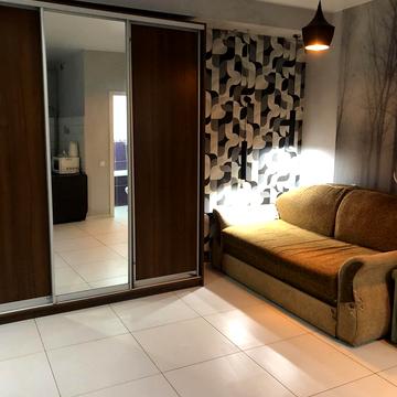 Лісогрінівецька, 18