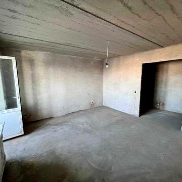 Продаж 2-кімнатної квартири на Озерній