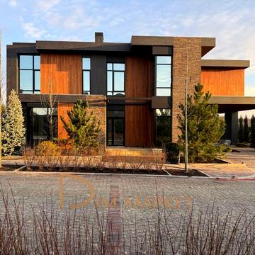 КМ 9 ЕЛЕМЕНТІВ. Котедж з панорамою на озеро з водоспадом. Забудовник‼️