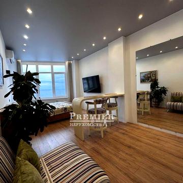 1 кім студія в Аркадії з сучасним ремонтом та прямим видом на море