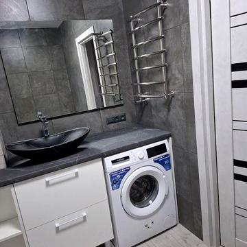 Полтава. Новострой  45 кв.м 1эт 10эт дома 14000 с балконом.