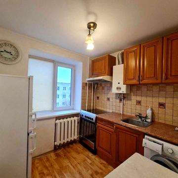 Продам 2кв 4/5 Виставка 36000&Без Агенских!