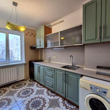 Оренда 3к 68квм Юлії Здановської 8 метро Васильківська