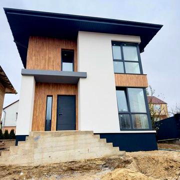 Продам будинок в червоних горах