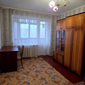 Оренда однушки в районі площі 700-річчя міста по Кобзарській,61