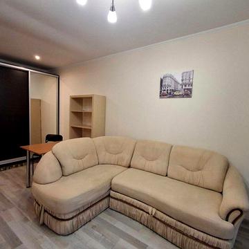 Артилерійський 1А, є ГАЗ, НЕ ВИМИКАЮТЬ СВІТЛО,низький пов., Метро 2хв