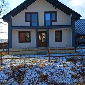 Будинок у Карпатах