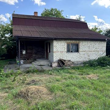 Продається будинок в центрі міста