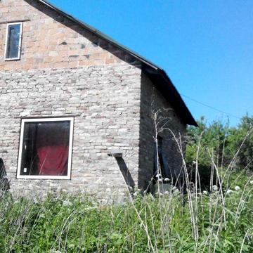 Будинок на кордоні з Польщею центр села 57 сот. землі