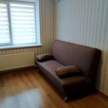 Героїв Небесної Сотні просп., 36