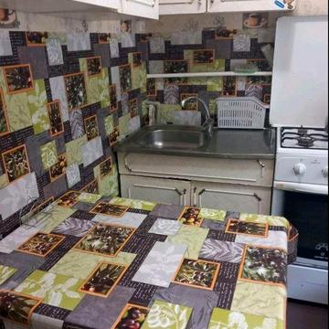 Здається квартира Шкільний