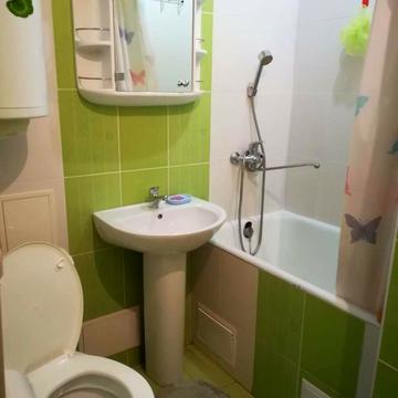 Михайла Драгоманова вул. (Димитрова), 64